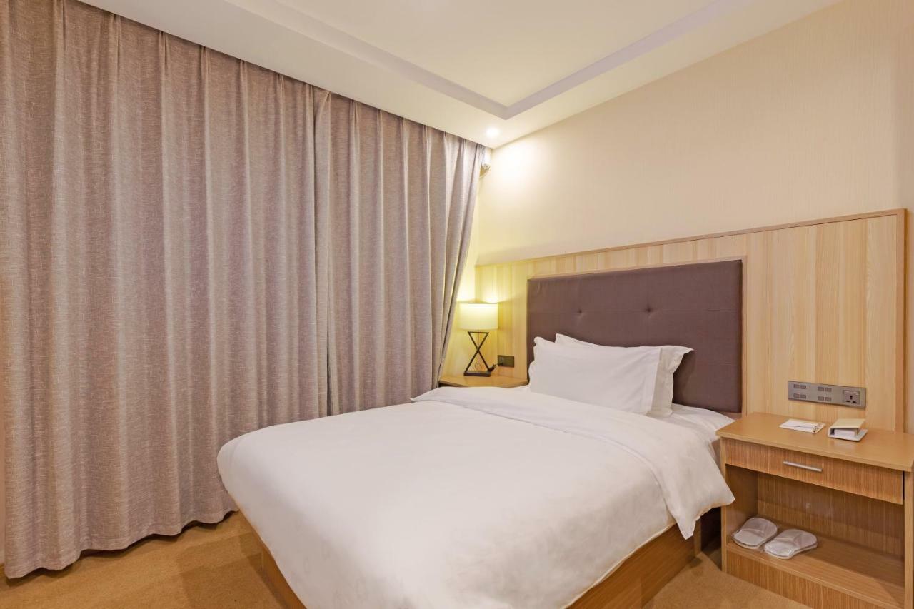 Echarm Hotel Shanghai Hongqiao Exterior photo
